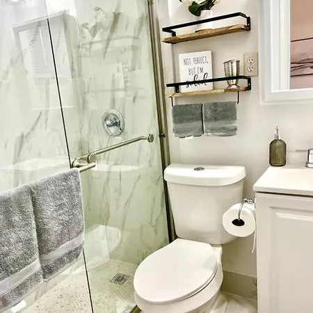 Intimate Casita Mia Minutes Away From Airport, Calle 8, Brickell, Coral Gables, The Beach And More! Miami Extérieur photo