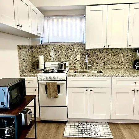 Intimate Casita Mia Minutes Away From Airport, Calle 8, Brickell, Coral Gables, The Beach And More! Miami Extérieur photo